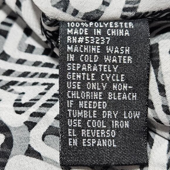 Unique Spectrum Geometric Print Blouse Womens Plus Size 2X Button Up Tie Waist - Picture 7 of 7